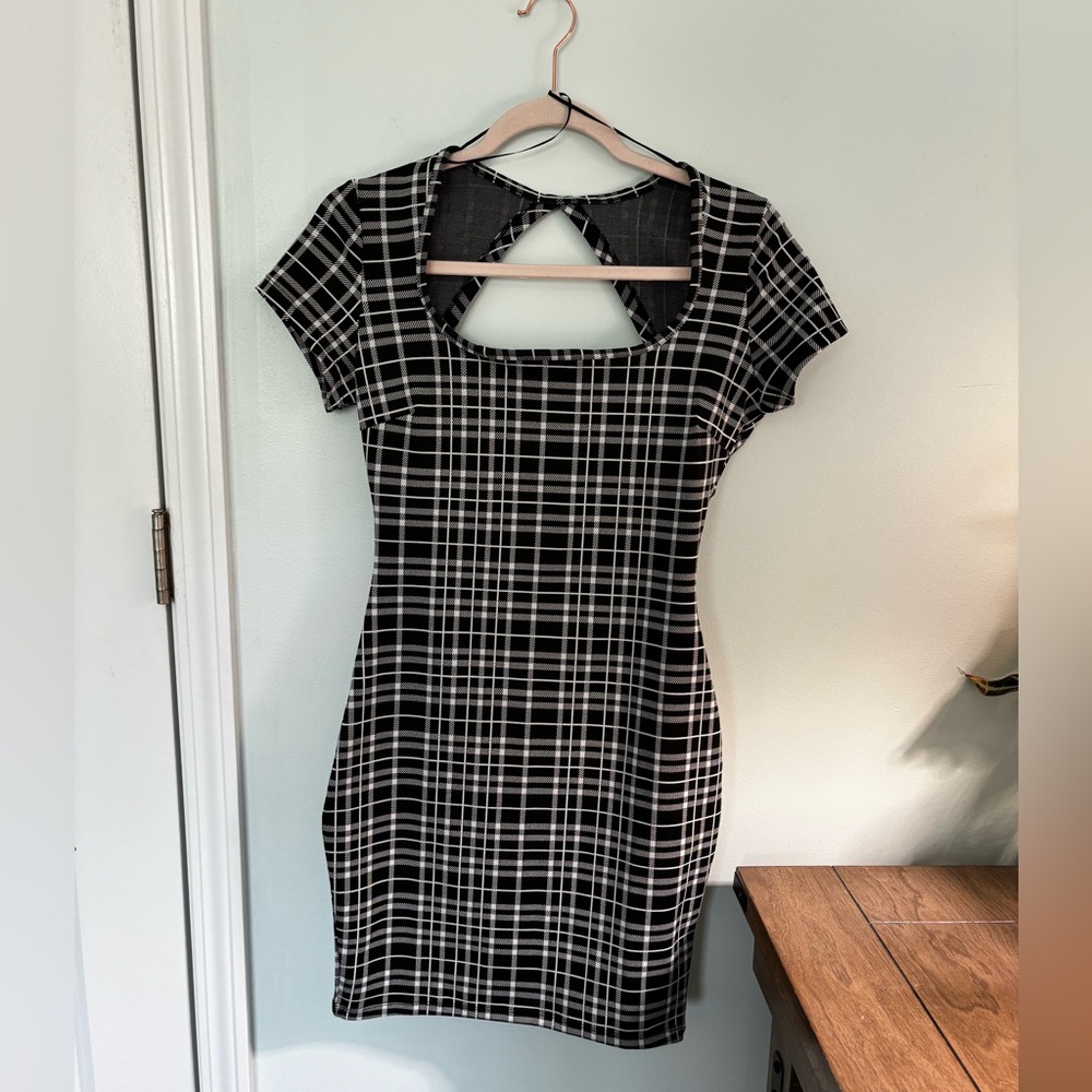 LOVE TREE Black and White Plaid Bodycon Pencil Dress